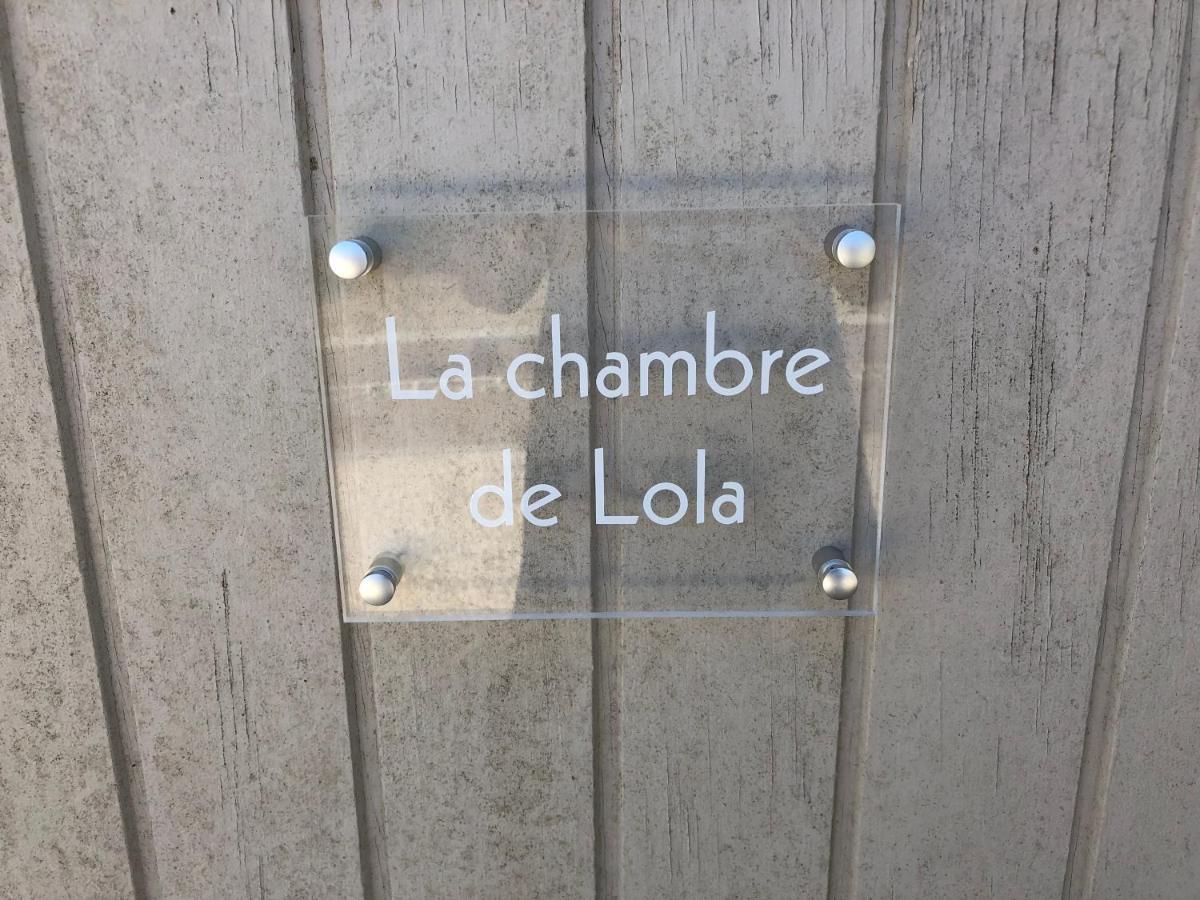La Chambre De Lola Waterloo Bagian luar foto